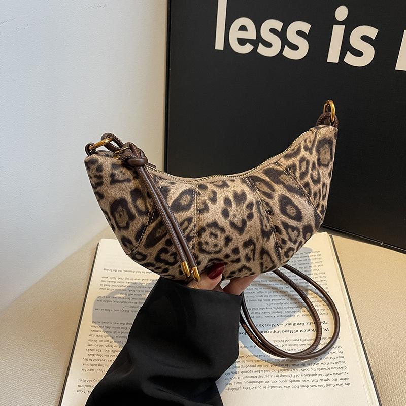 Niche Design Leopard Print Croissant Bag Women's 2025 New Spice Girl Style Dumpling Bag Women's Shoulder Crossbody Small Bag