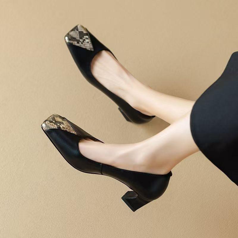 Soft Leather Square Head Light Mouth Single Shoes Women's 2025 Spring and Autumn New Low-heeled Casual French Color Matching Snake Pattern Thick-heele