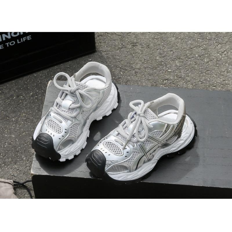 Nuovi Sandali Chiusi Estivi per Bambini - Scarpe Sportive Traspiranti in Rete Traforata per Ragazzi con Suola Morbida e Stile Chunky Dad Shoe