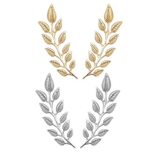 Women Collar Button Honeysuckle Leaf Shape Lapel Brooch Pin Suits Coats Bags Scarves Badge Versatile Accessory
