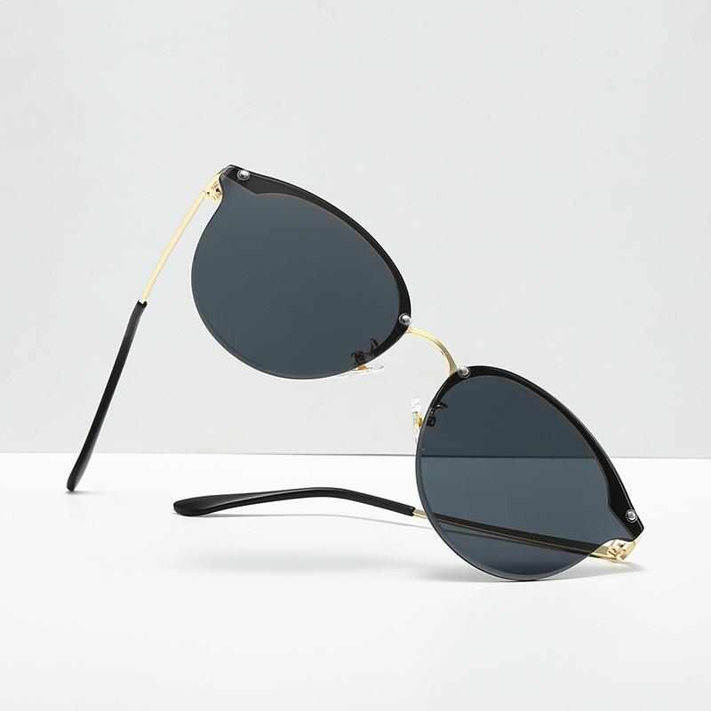 Luxury Designer Brand Half Frame Sunglasses Women For Men Popular Rivet Vintage Sun Glasses Punk Outdoor Driving Metal Eyewear
