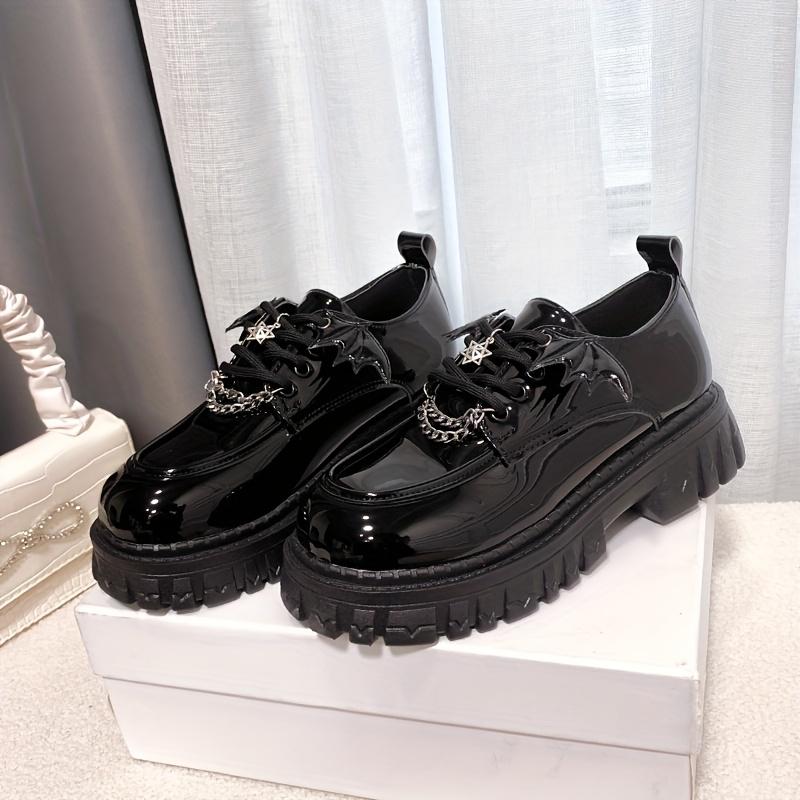 The New Autumn and Winter Korean-style Sponge Cake Base with Chain Decoration, Wings, Thin Straps and Casual Round Head Small Skin