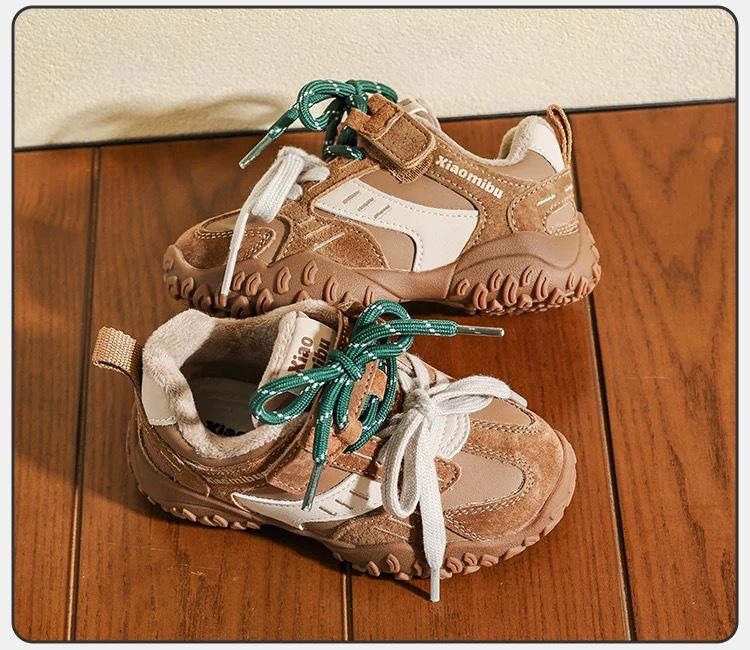 2025 Spring/Autumn Girls' Casual Shoes: Forrest Gump Style Parent-Child Sneakers with Winter Velvet