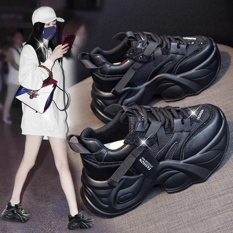 Dad Shoes Women's 2026 Spring New Leather Breathable and Versatile Thick Soled Sports and Leisure Women's Shoes