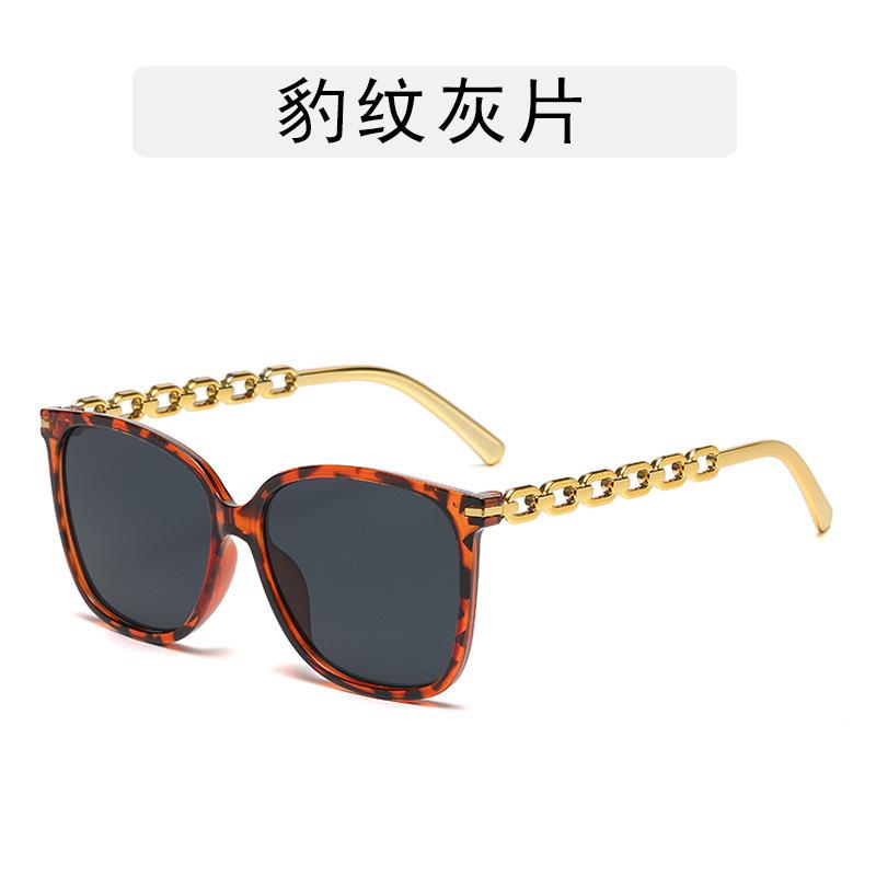 Vintage Retro Designer Sunglasses Woman Fashion Trendy Square Shape Sun Glasses for Women Chain Leg Female Sunglass