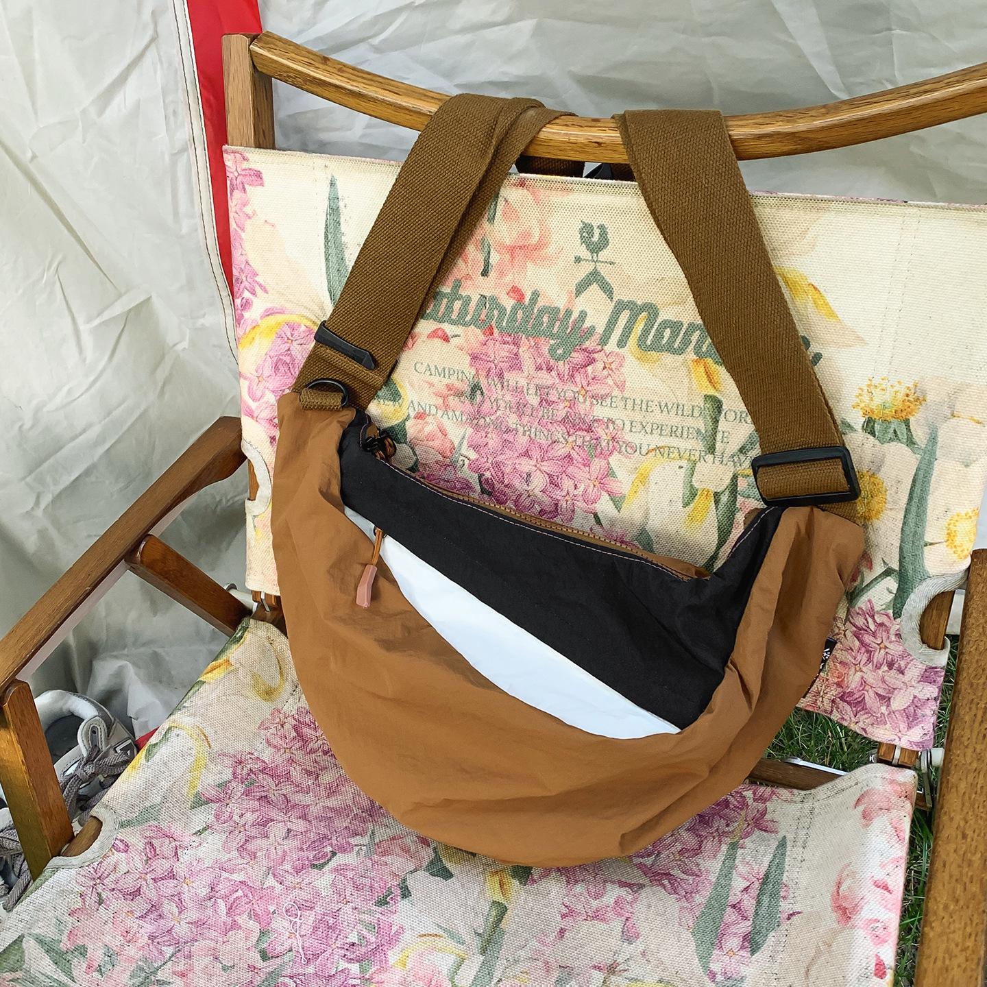 

Outdoor sports breast bag contrasting colors fashionable large-capacity waterproof nylon messenger bag casual versatile bag хаки