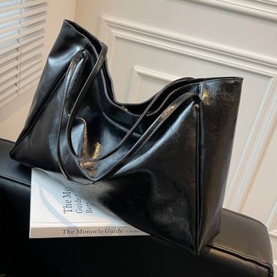 Light Luxury Large-capacity Retro Tote Bag Autumn and Winter Fashion New Female Student Shoulder Commuter Bag