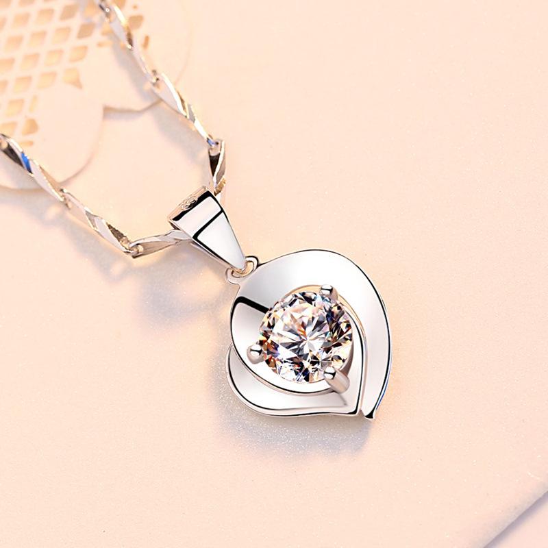 Herzförmiger Anhänger für Damen, Japanisch und Koreanisch Schlicht Studentisch, Individuelle Florale Schlüsselbeinkette