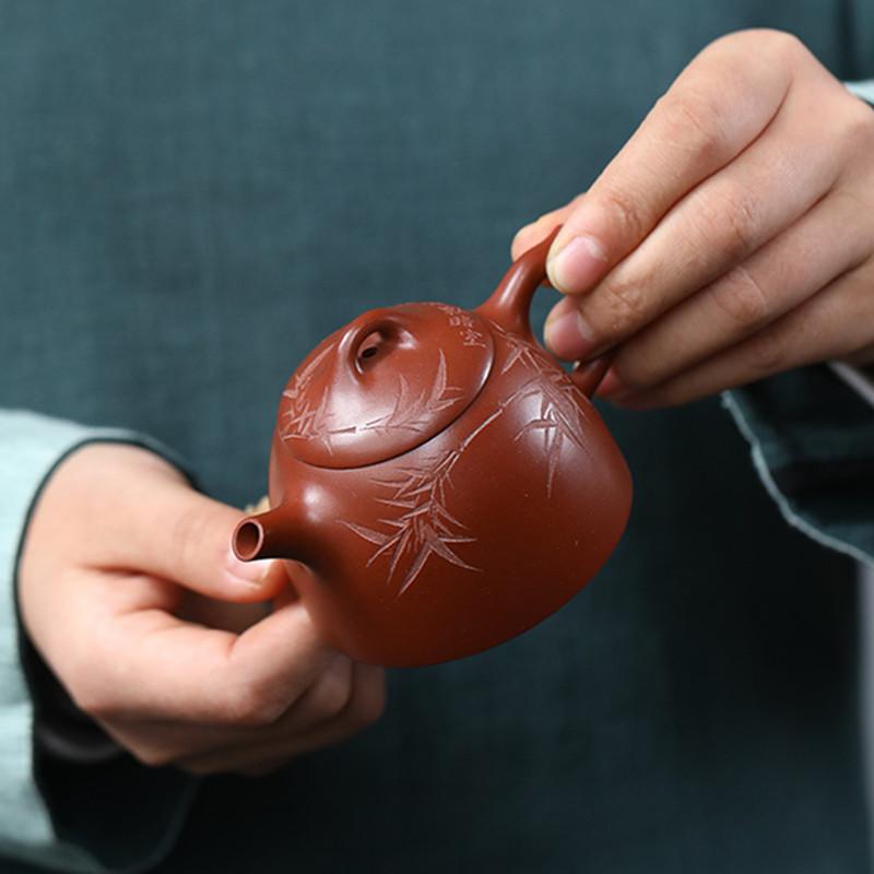 Yixing Handmade Purple Clay Teapot Household Small Capacity Tea Pot Hand-carved Bamboo Leaf Kettle Chinese Zisha Tea Set 110ml