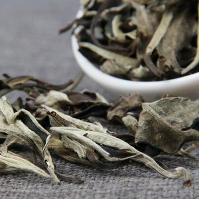 500g Aromatyczna Biała Surowa Herbata Pu'er Moonlight Wysokiej Jakości Herbata Pu-Erh Luźnych Liści
