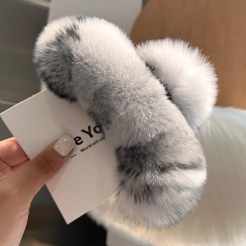 

Hair Accessory Trendy For Women Cute And Sweet Rabbit Fur Hair Clip Claw StyleC
