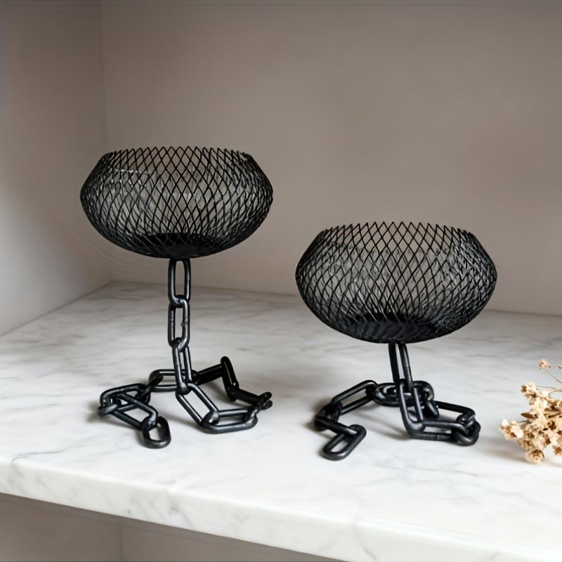 1PC Industrial Chain Iron Candlestick: A Retro Industrial-style Decorative Piece with a Chain Design, Suitable for Indoor/outdoor Use.