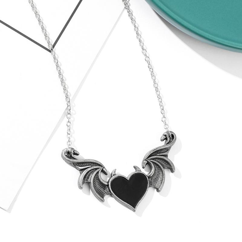 Devil Wing Heart Necklace Retro Hip Hop Style Pendant for Birthdays Anniversary Christmas Gothic Cosplay Punk Costume