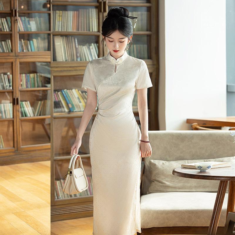 White national style new Chinese long improved cheongsam women's high-end engagement dress retro slim waist spring and summer