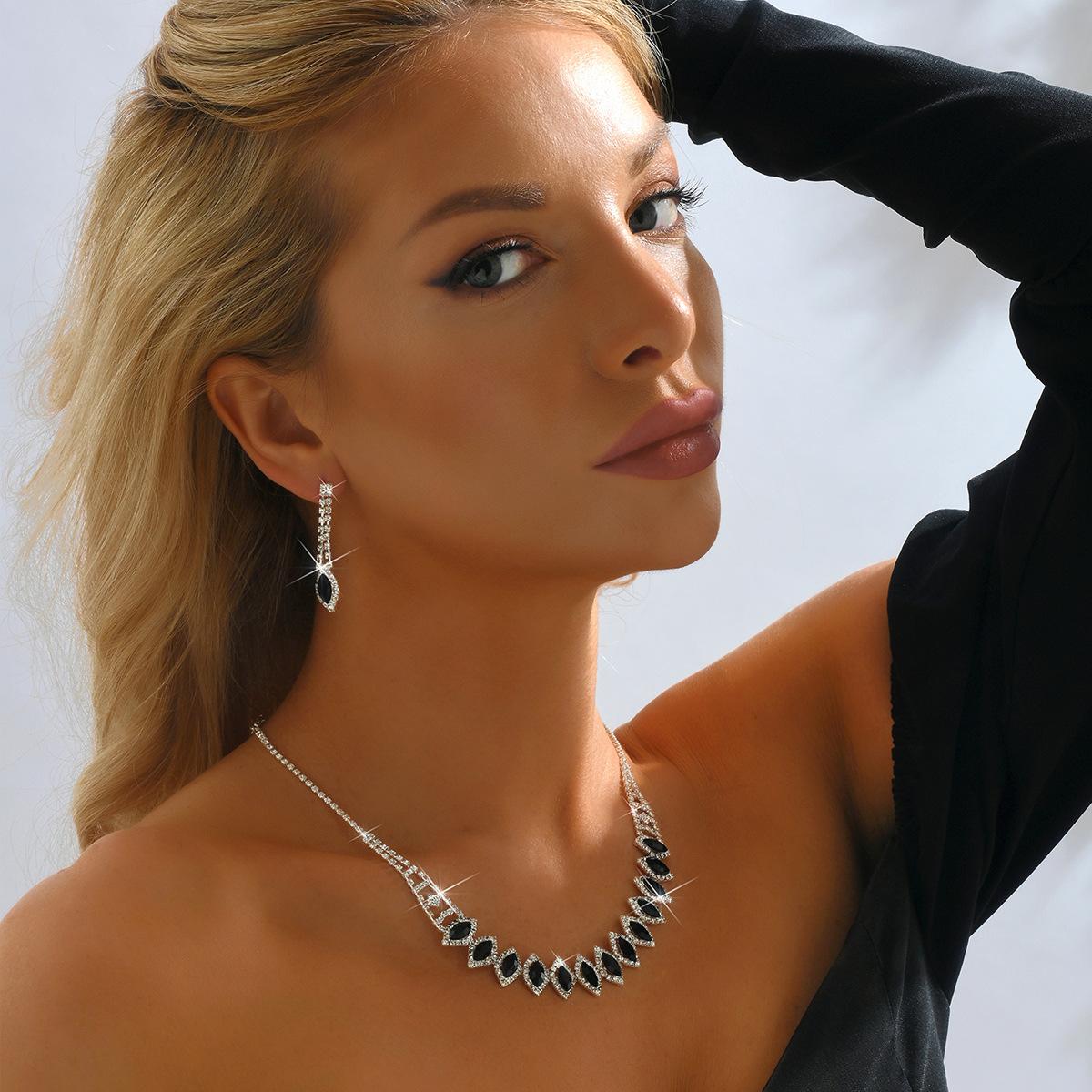 

3PC Women s Fashion Geometric Elf Crystal Necklace Earrings Bracelet Zircon Set Wedding Banquet Party Holiday Gift