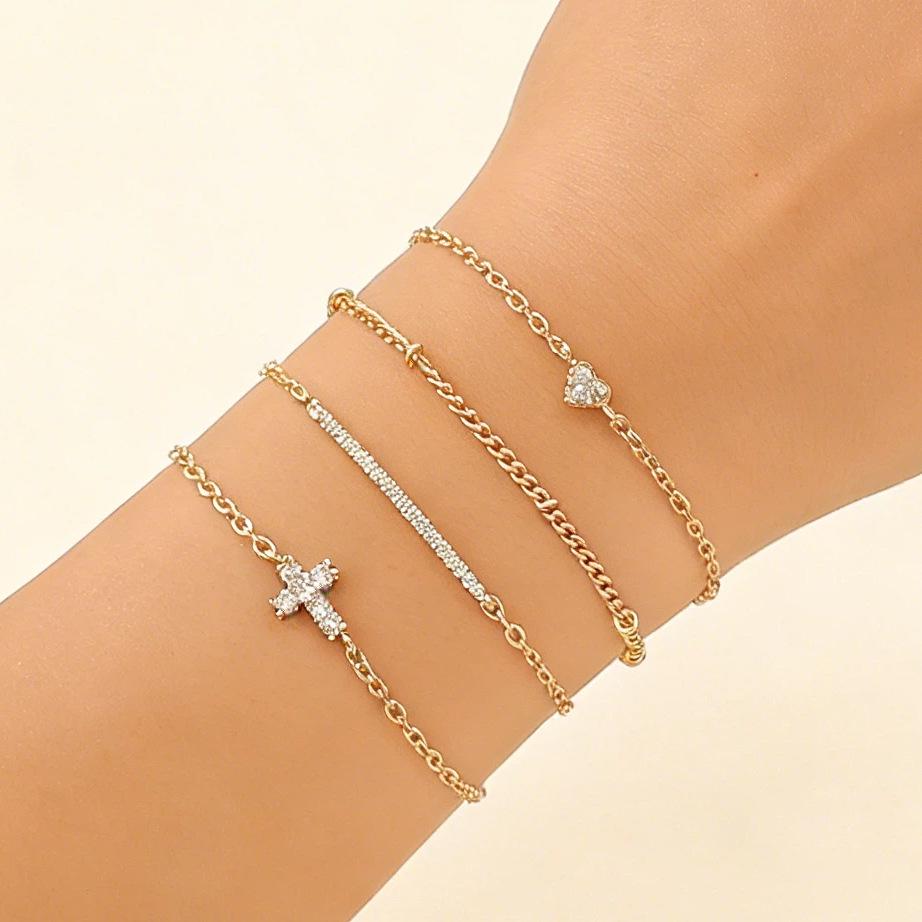 Set de Pulseras de Diamantes de Aleación: Pulseras Punk Apilables de Estilo Europeo y Americano para Mujer (4 piezas)
