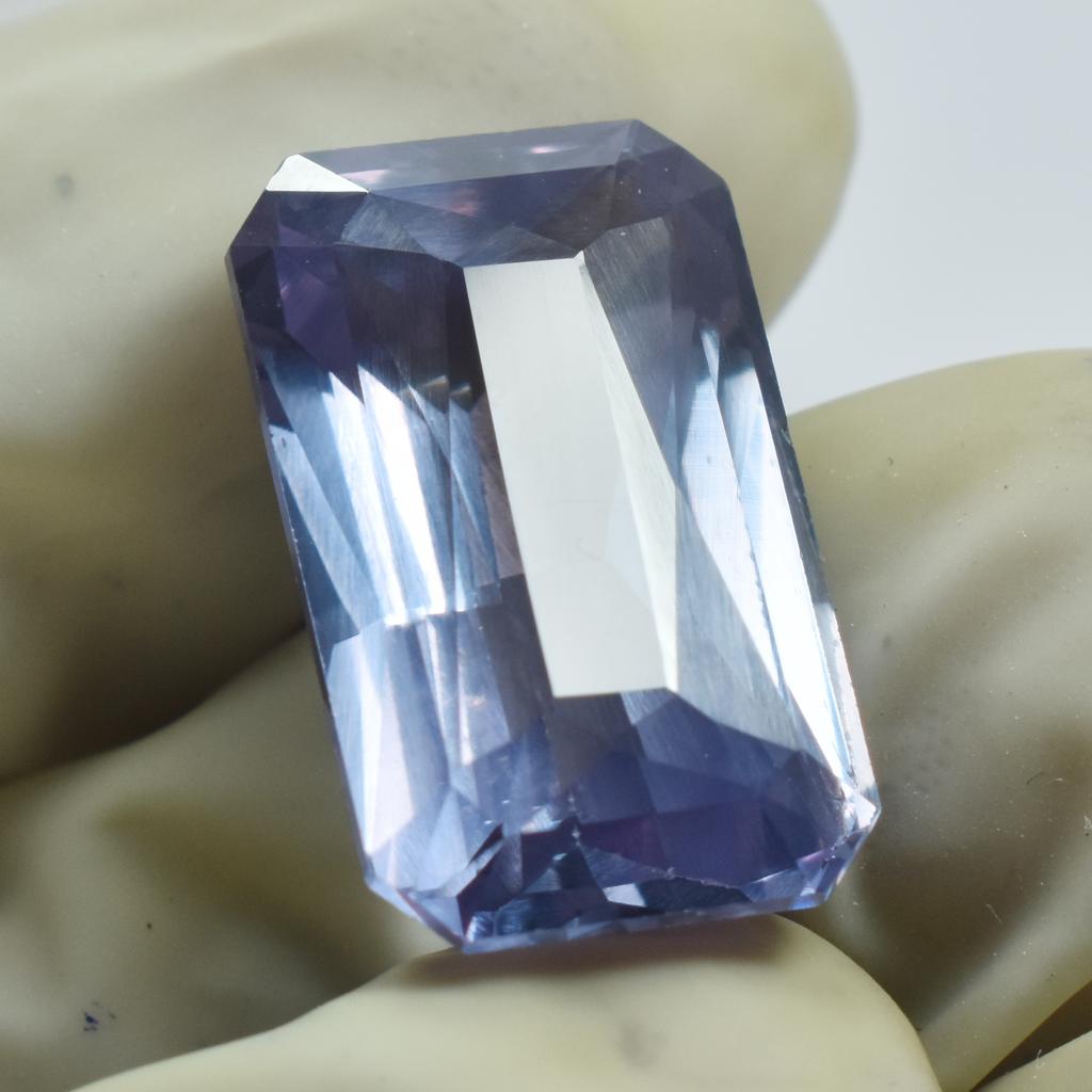 Natural Color-Change Alexandrite Loose Gemstone Emerald Cut 17.65 for Jewelry Making and Crafts