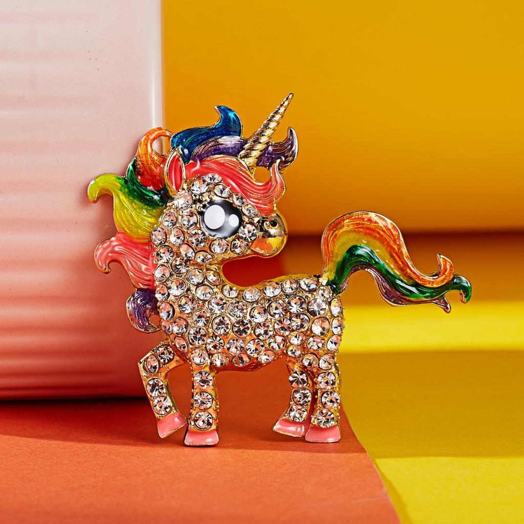 Vintage Rainbow Enamel Small Horse Brooches For Women Men Elegant Rhinestone Animal Horse Coat Lapel Pins Casual Party Jewelry