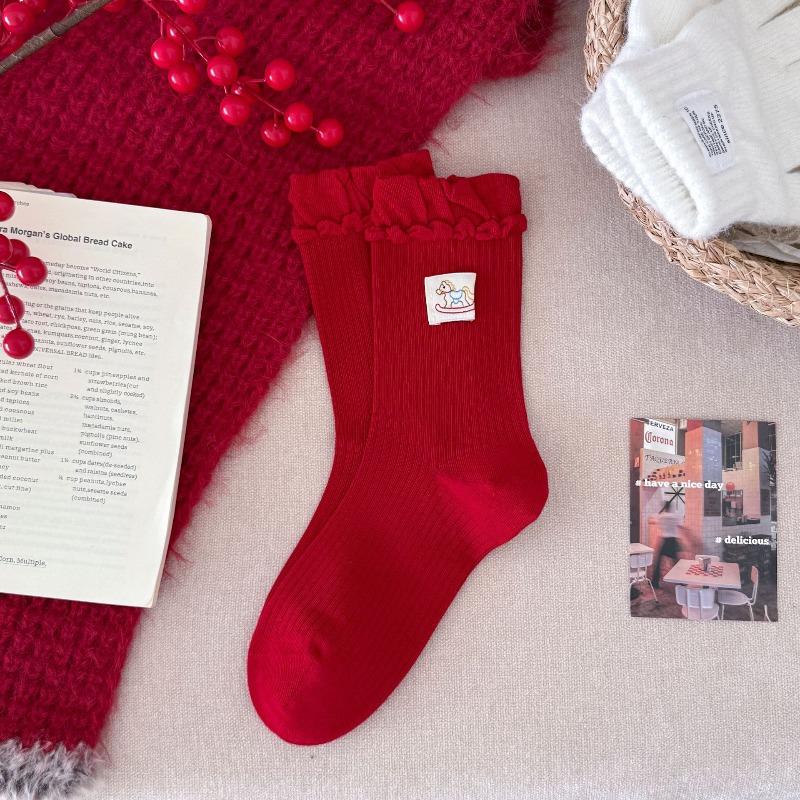 Autumn and Winter Red Socks, Pure Cotton Fair Island Mid-calf Cartoon Cute Pile-up Sock Girl