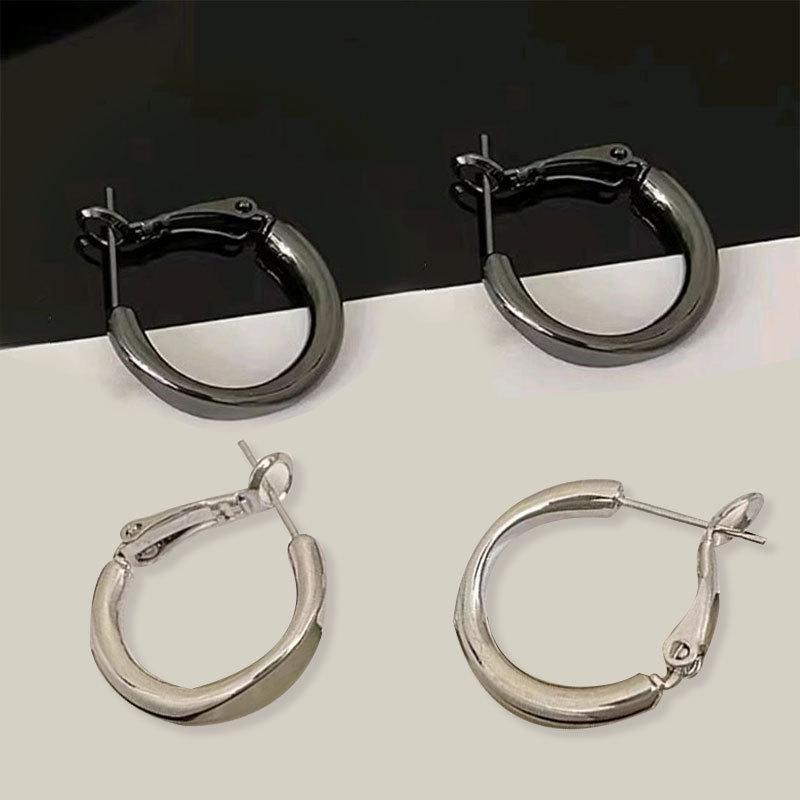 Elegant 925 Silver Needle Hoop Earrings - Lightweight, Fashionable, and Versatile Women's Jewelry.