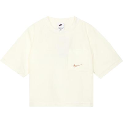 Üst Kıyafetler – T-shirtler