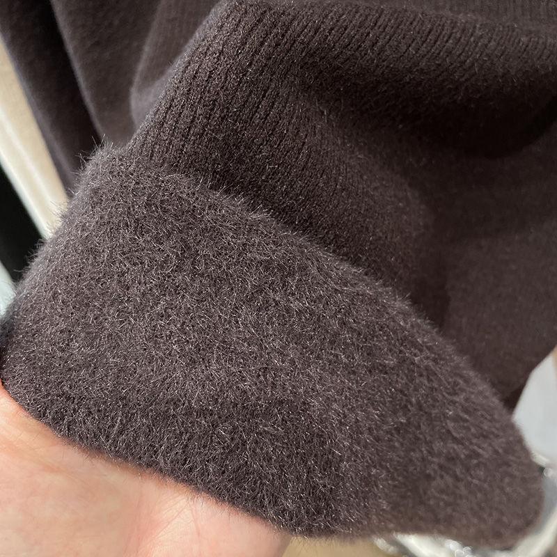 Autumn/Winter New Knitted Base Sweater with Thickened Velvet for Women