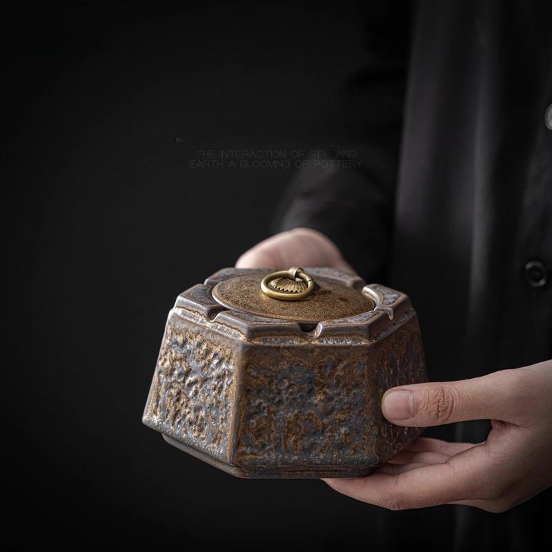 Gilded Glaze Covered Ashtray Home Creative Retro Anti Fly Ash Ashtray Living Room and Office Ashtray