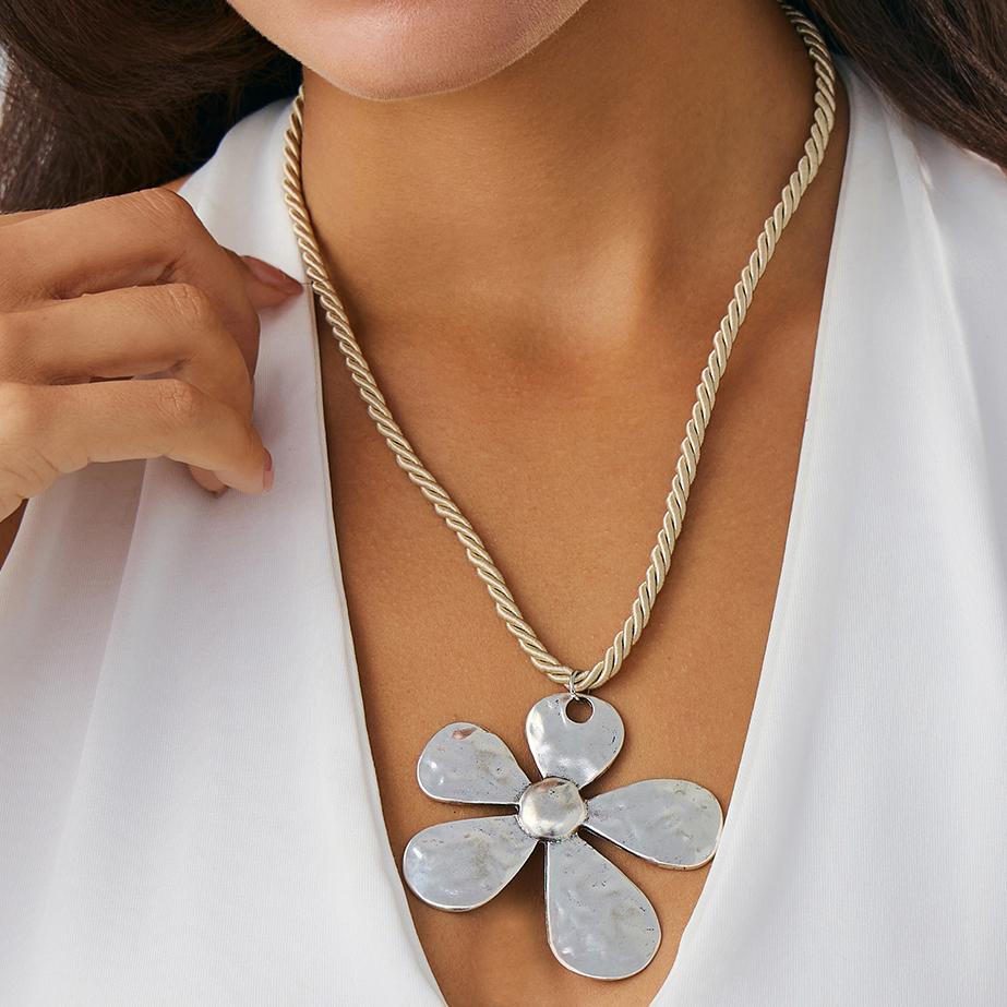 Ingemark 4 Styles Punk Ocean Flower Conch Pendant Choker Necklace for Women Vintage Chunky Rope Chain Grunge Jewelry Steampunk