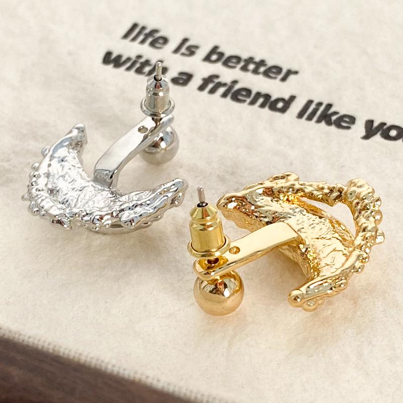 Irregular Crescent Moon Boat Earrings: European American Design, Detachable Two-Way Wear, Retro Lava Studs for Women.