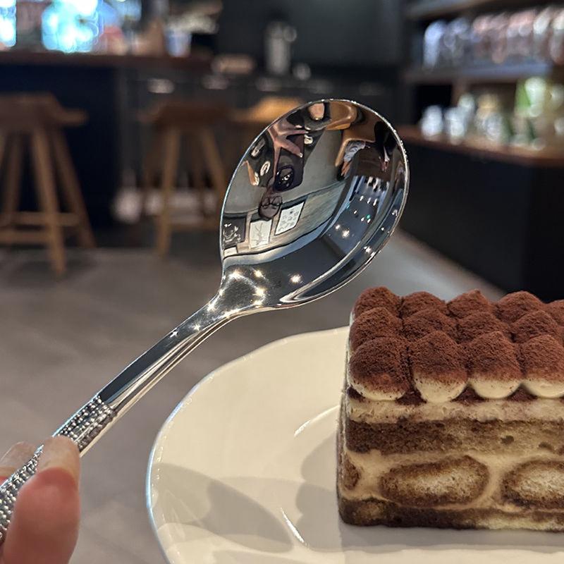 Rostfritt stål Stort huvud Runt sked Nät Röd Gyllene middag Långt handtag omrörande dessertskedar för kökstillbehör Prylar