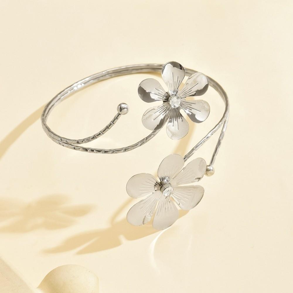 Adjustable Open Arm Bangle Bohemia Style Armband Elegant Flower Bracelet  Hand Jewelry