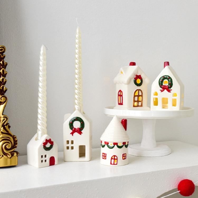 Feiertags-Keramikhaus-Dekorationen Batteriebetriebene Kerzenhalter Weihnachtsdorf Saisonales Geschenk Bereit für die Feiertagspräsentation