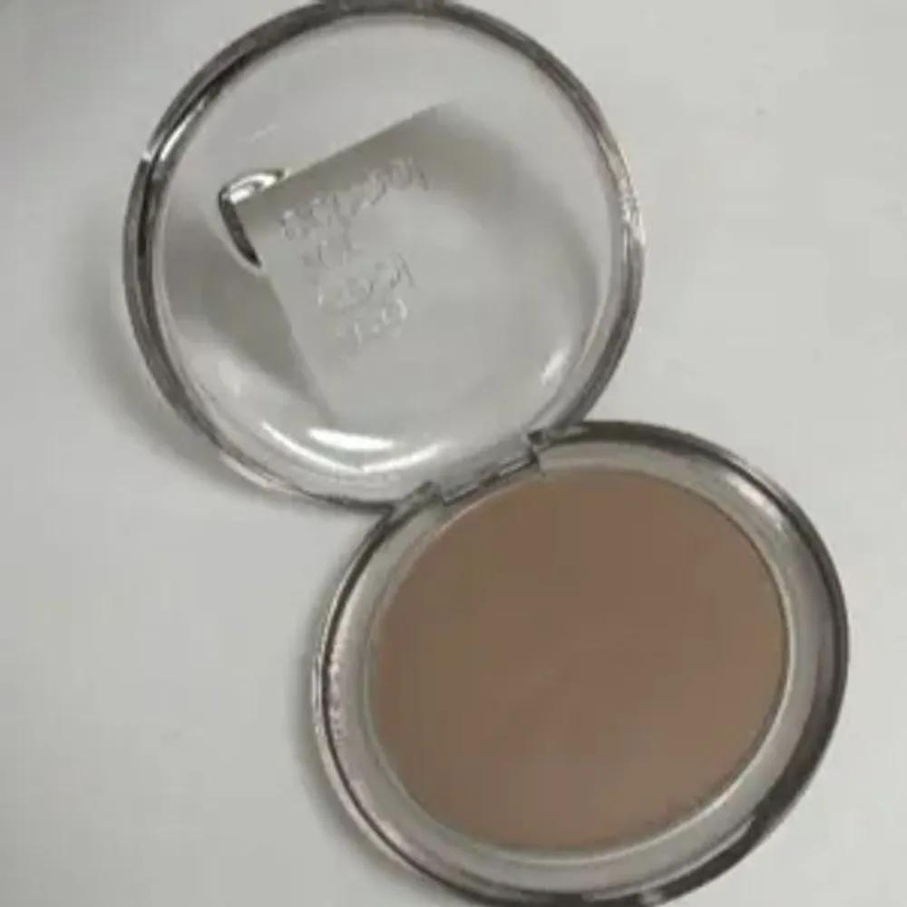 Too cool for school Veiled Contour