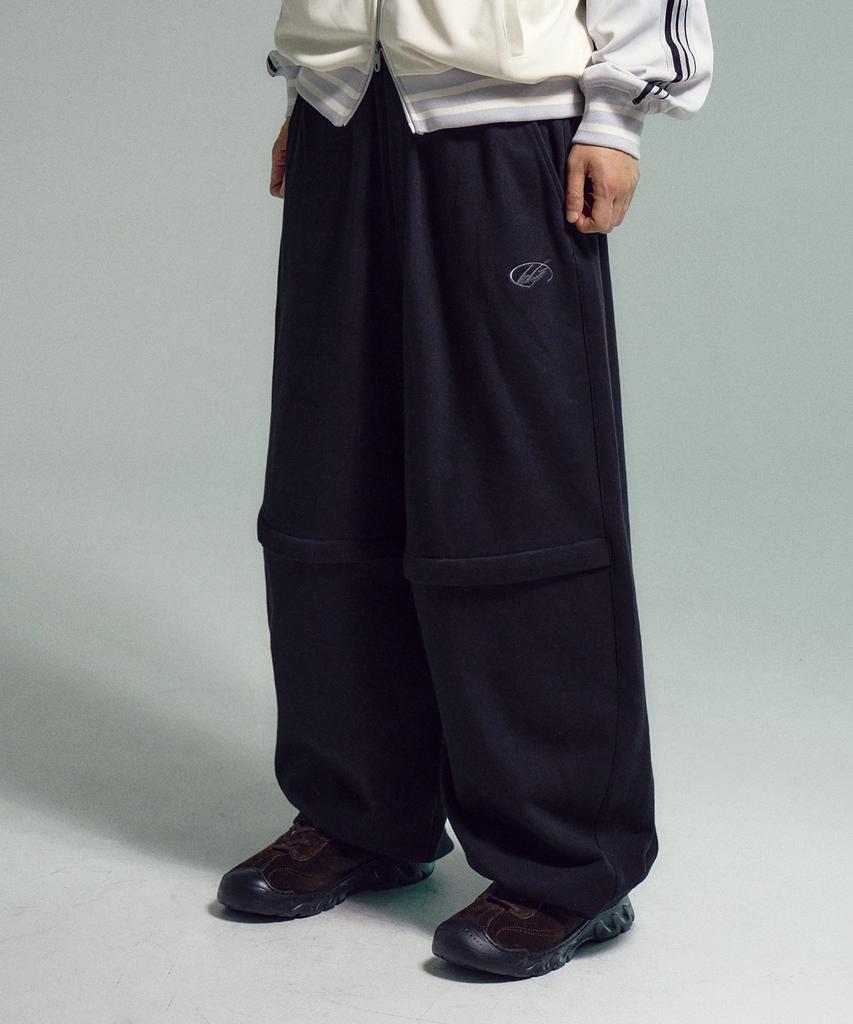 TRAVEL Open-Knee Sweat Balloon Pants Black