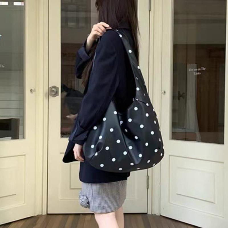 

Tote bag women s 2 spring and summer new niche retro polka dot large-capacity tote bag shoulder bag