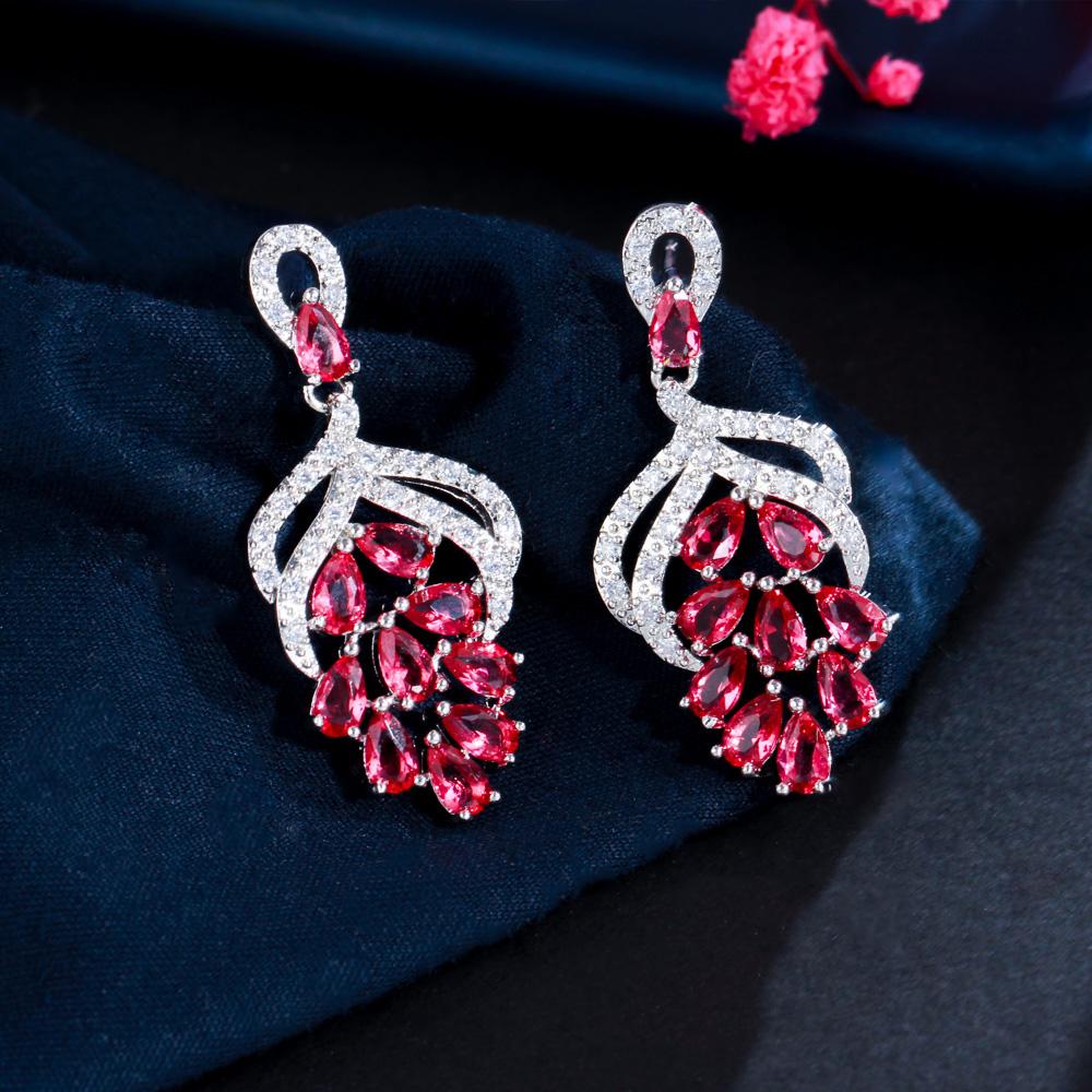 Cercei cu picătură cu zirconiu, în formă de floare de struguri CMM, verde smarald