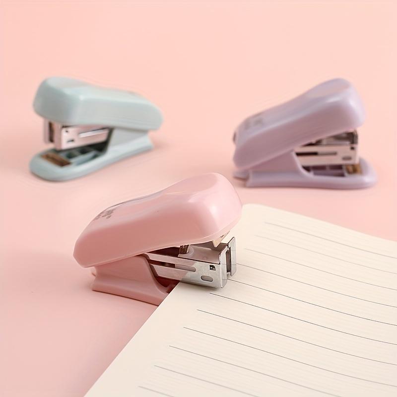 

Симпатичный и компактный: Набор мини-степлеров Morandi для студентов и офиса