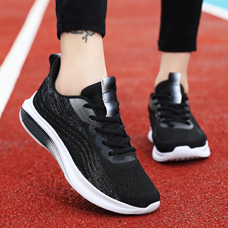 Spring and Summer New Mesh Breathable Sports Shoes Casual Shoes Flat Bottom Round Head Ultra Light Soft Sole Running Shoes