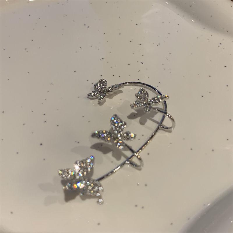 Korean Rhinestone Butterfly No-Pierce Ear Cuff - Fashionable & Versatile Earring