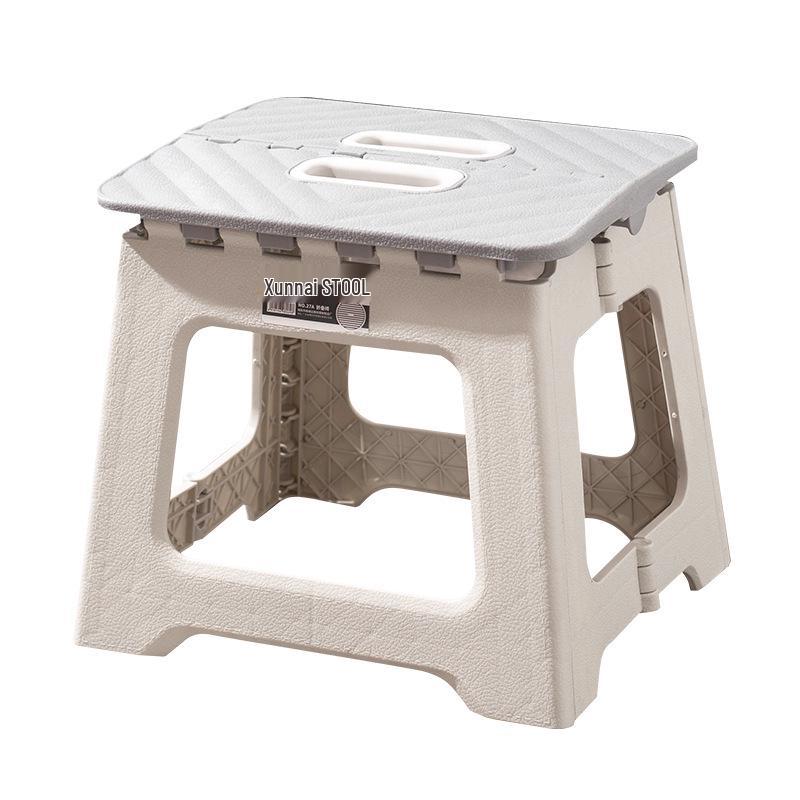 Home Simple Foldable Kids' Shoe Changing Stool: Portable, Colorful Patchwork Design for Camping and Outdoor Use.