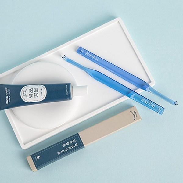 Nyangpoommeoppoom Nyangnyang Cat Chika Toothbrush 2p + Chika Toothpaste Chicken Flavor, Korean pet shampoo