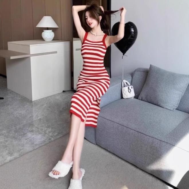 Women's Color Block Striped Knit Camisole Dress - Korean Retro Slim Fit Hip-Hugging Design