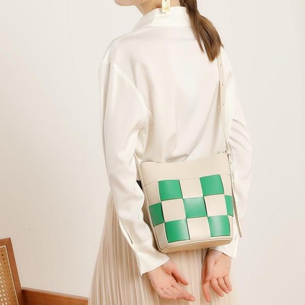 New Checkerboard Cowhide Versatile Bucket Bag Women's Large-capacity Niche Shoulder Messenger Bag