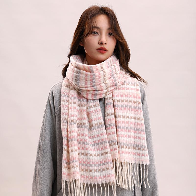

Маленький свежий светло-розовый мелкий клетчатый шарф из имитации кашемира с бахромой женский зимний теплый универсальный приятный к коже шарф тренд 180*50+20CM розовый