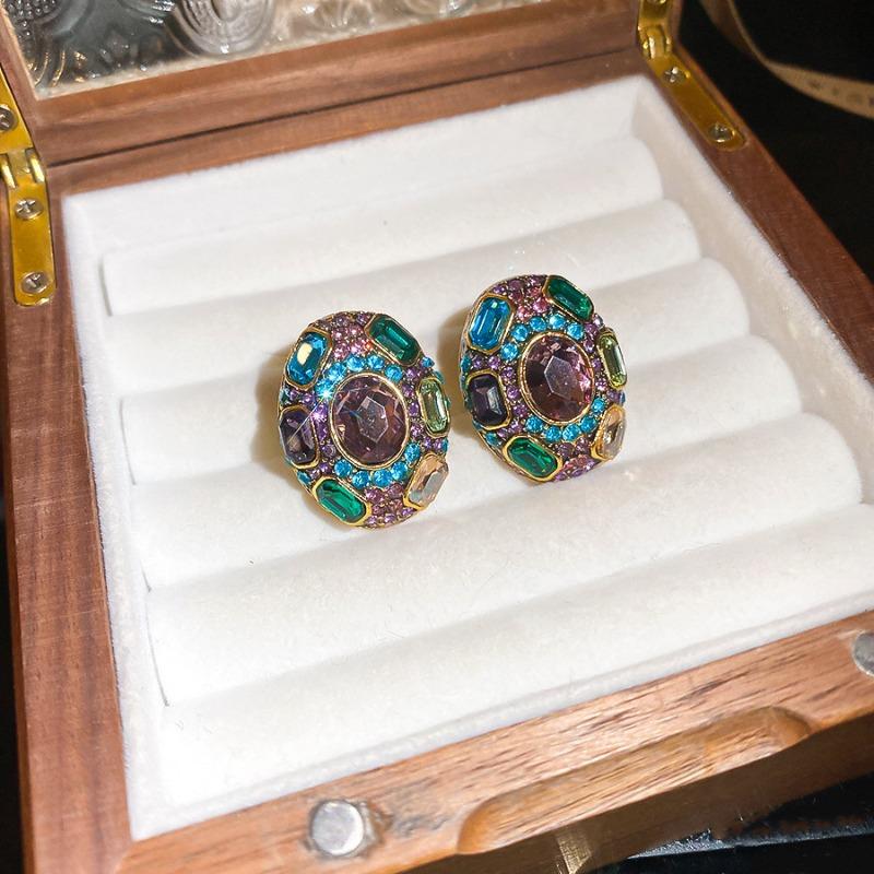 Medieval Vintage Diamond Diamond Flower Stud Earrings Retro Court Temperament Earrings Light Luxury High-end Earrings