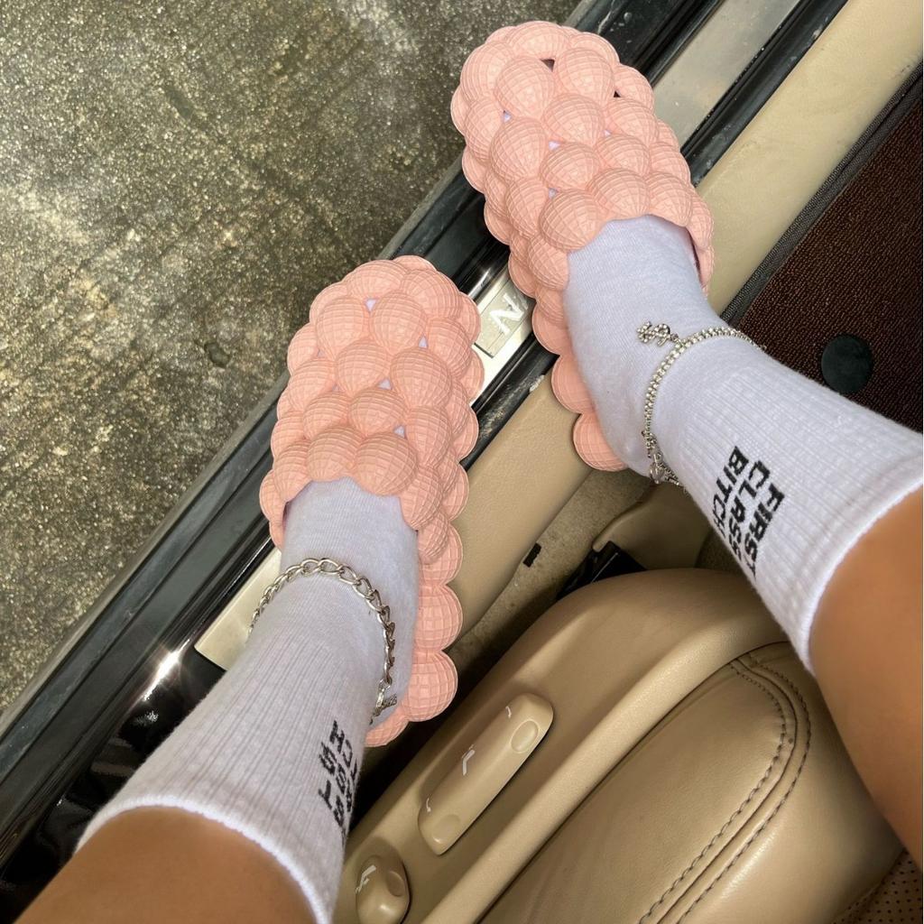 Fashion Women Summer Slippers Funny Bubbles Balls Soft EVA Couple Young Massage Slipper Female Home Street Shoes Ladies Fashion Slides