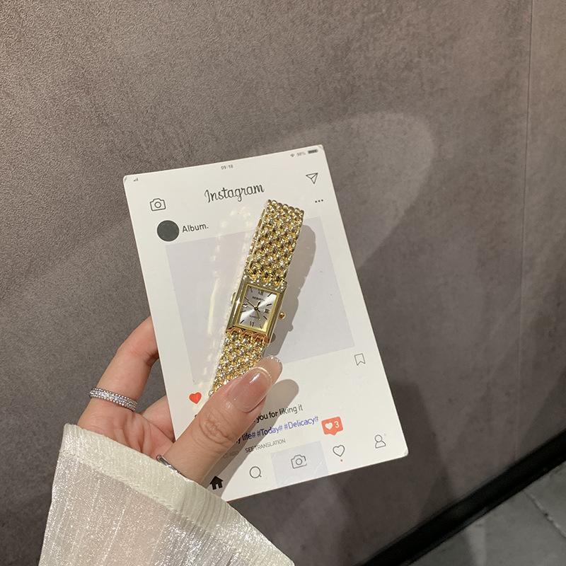 Fashion new temperament simple and compact square quartz watch niche watch high value quartz watch