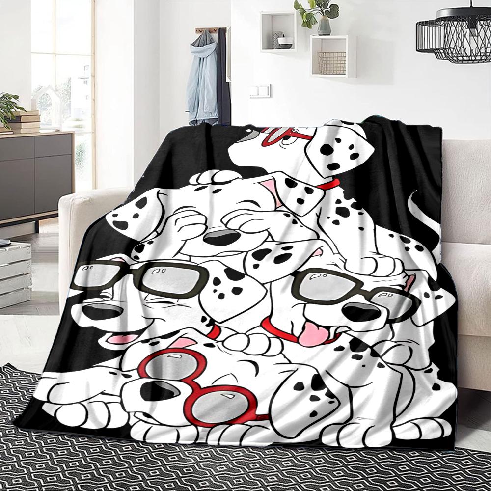 Bolt Flannel blanket, soft and warm, suitable for beds and sofas, all seasons, portable travel blanket. 073079