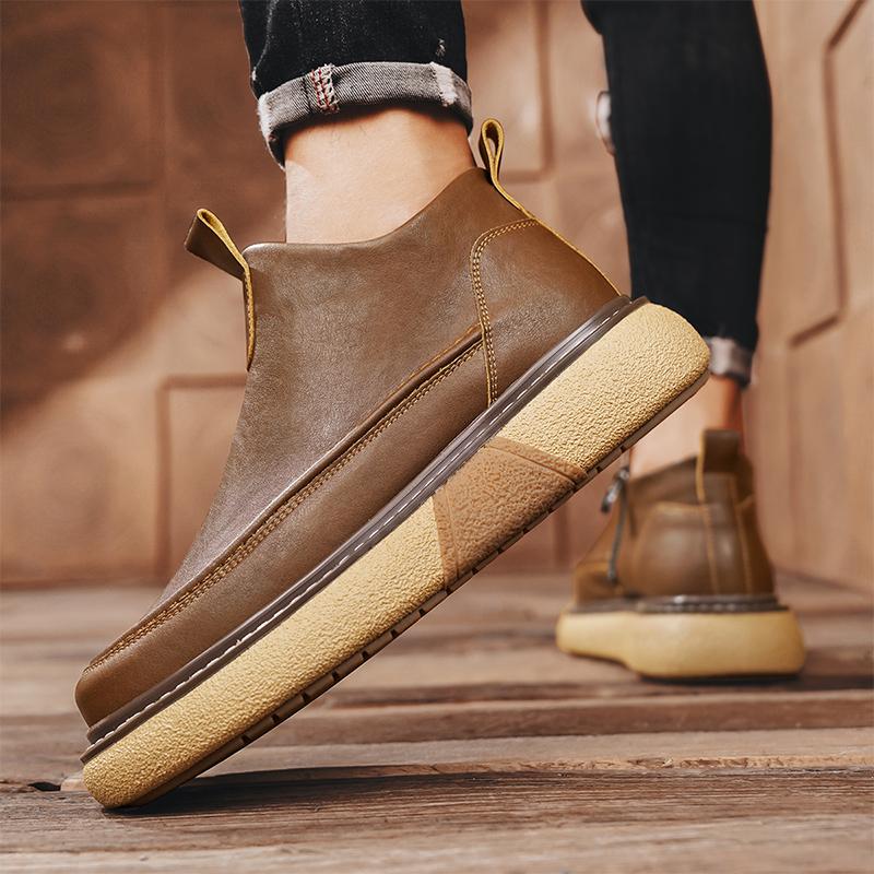 Módní ležérní jarní podzimní boty z hovězí kůže pro muže Nová Anglie Černé pánské společenské boty Nazouvací Nové designové mokasíny Pánské