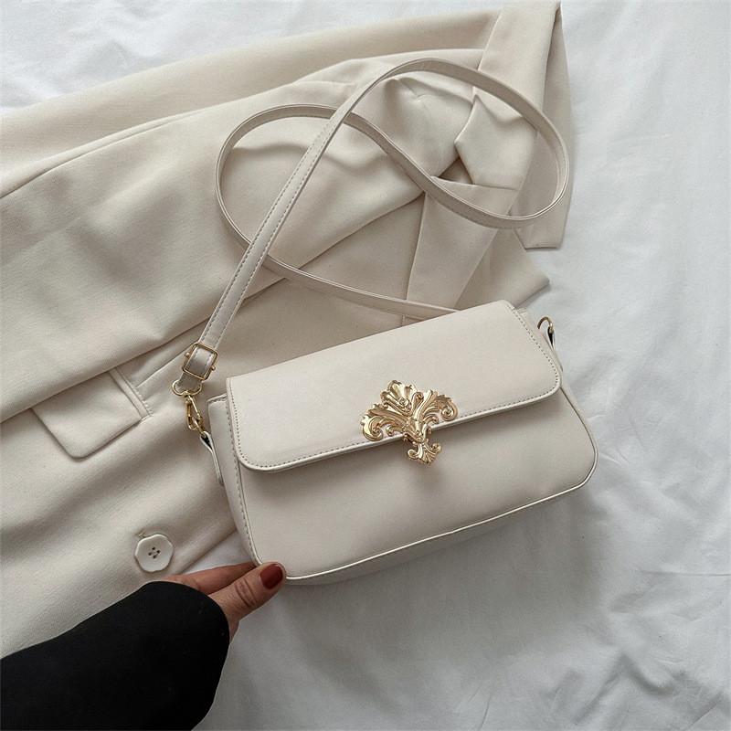 Stylish Women's Shoulder Bag Trendy And Casual Square Bag For Daily Use